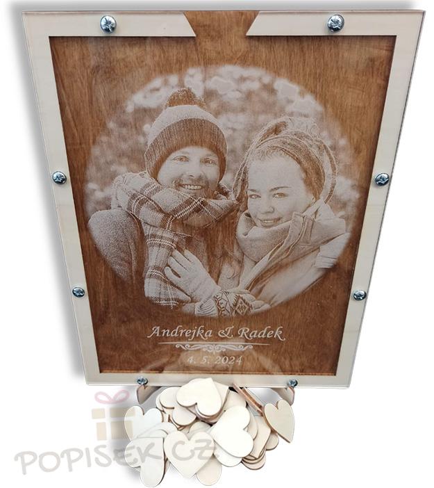 Svatební kniha hostů – obraz 3 - 45x35 cm + 80ks srdíček (4x3,5 cm)