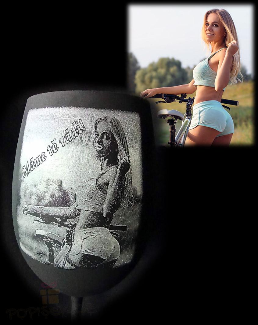 Sklenice 0,35l / 0,45l s fotkou - černá - text zespoda nožky, 0,35 l