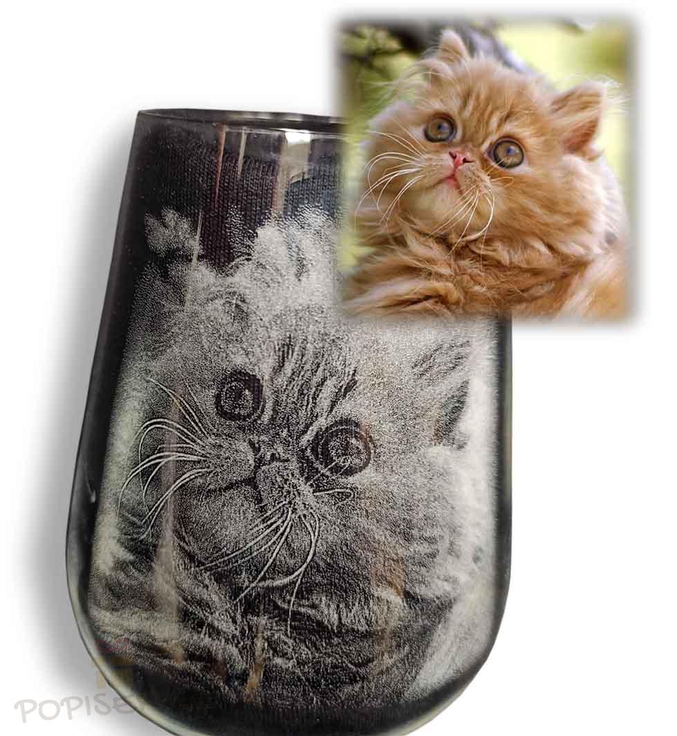 Sklenice na bílé víno s fotkou a textem