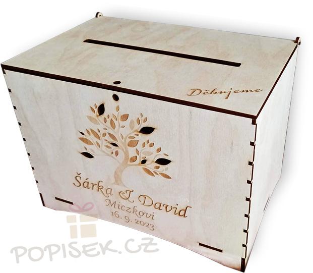 Dřevěná truhla na svatební přání se jménem
