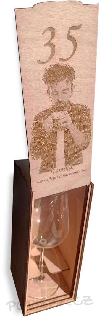 Dřevěná krabička na skleničku