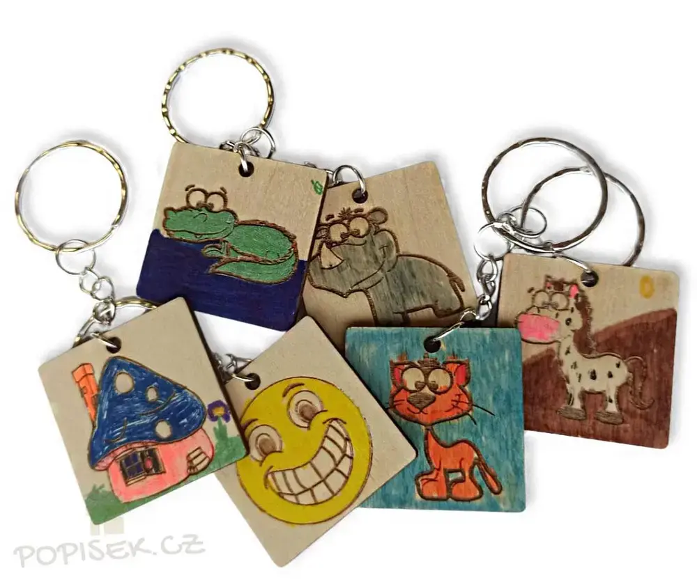 Dřevěný přívěšek 3,5x3,5 cm