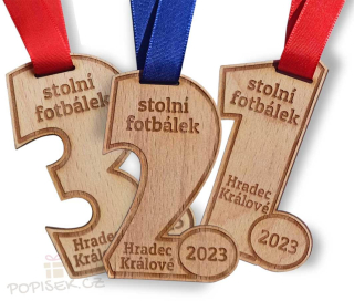 Dřevěná medaile číslo - 8 cm